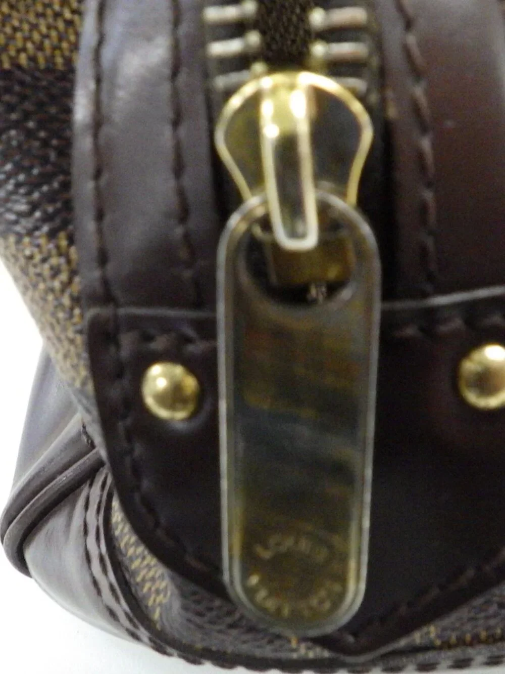 Louis Vuitton Damier Ebene Bag - Picture 8 of 11